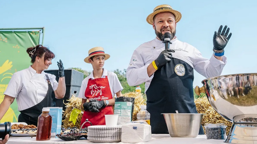 На фестивале «Хутор Фест» туристов удивили разнообразием органических продуктов